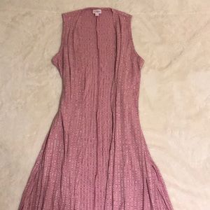 Lularoe S Joy - Color: PMS 205 (in photos)